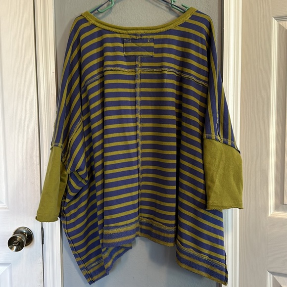 NWOT We The Free - Main Squeeze Sweatshirt - Picture 8 of 9